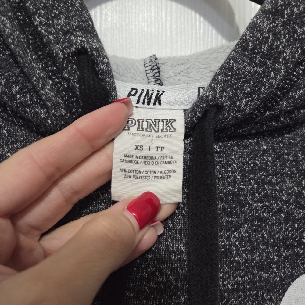 PINK Victoria's Secret Charcoal Hoodie with Heart Logo Size XSmall - Picture 6 of 8
